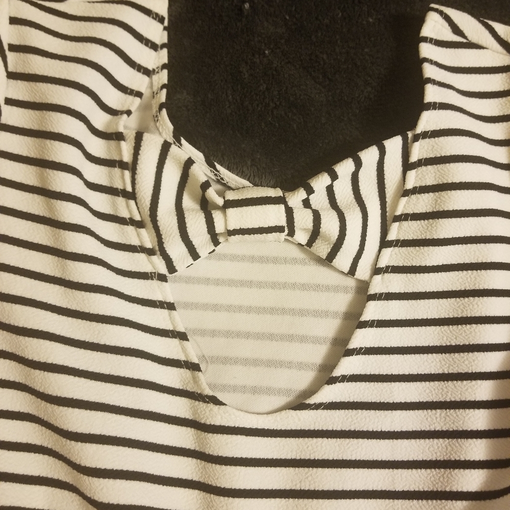 Dress - Picture 5 of 8